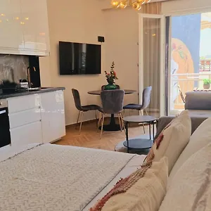  Apartament Luxury In Downtown Of Perea Grecja